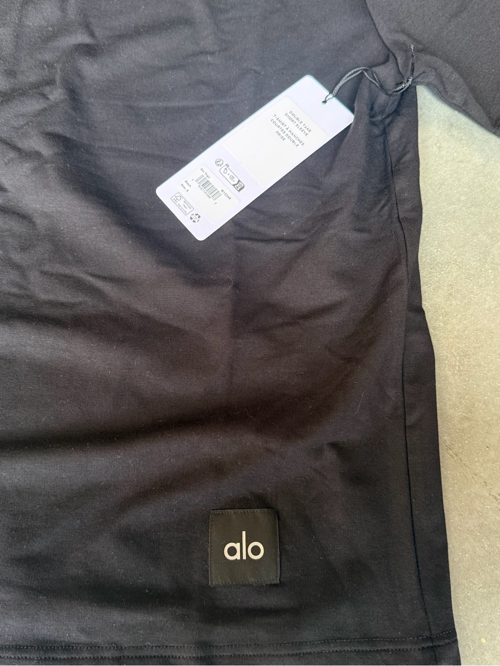 ALO Yoga Men’s Black Crew Short Sleeve Tee - Picture 3 of 4